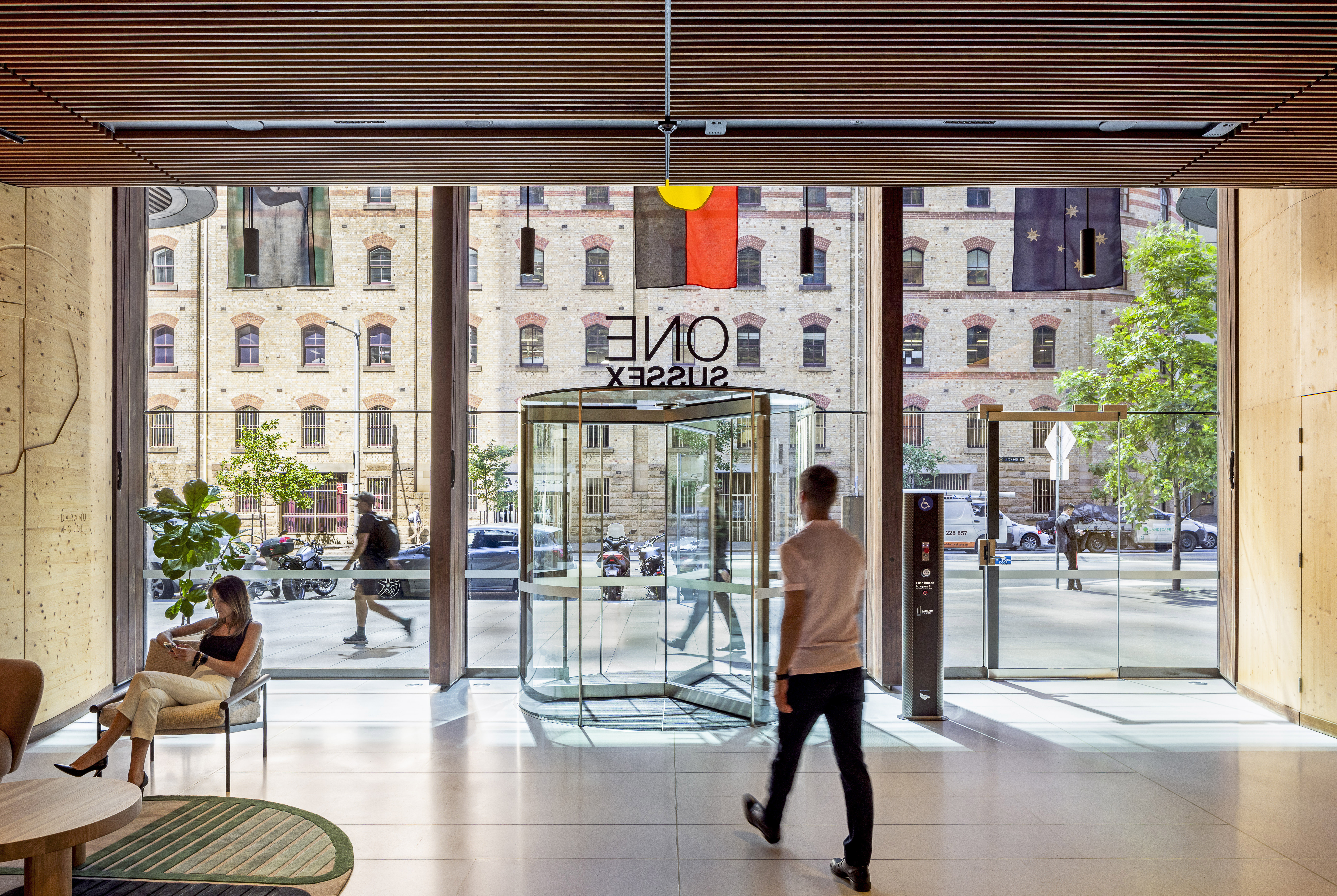 Daramu H Lobby 04 LG RGB.jpg